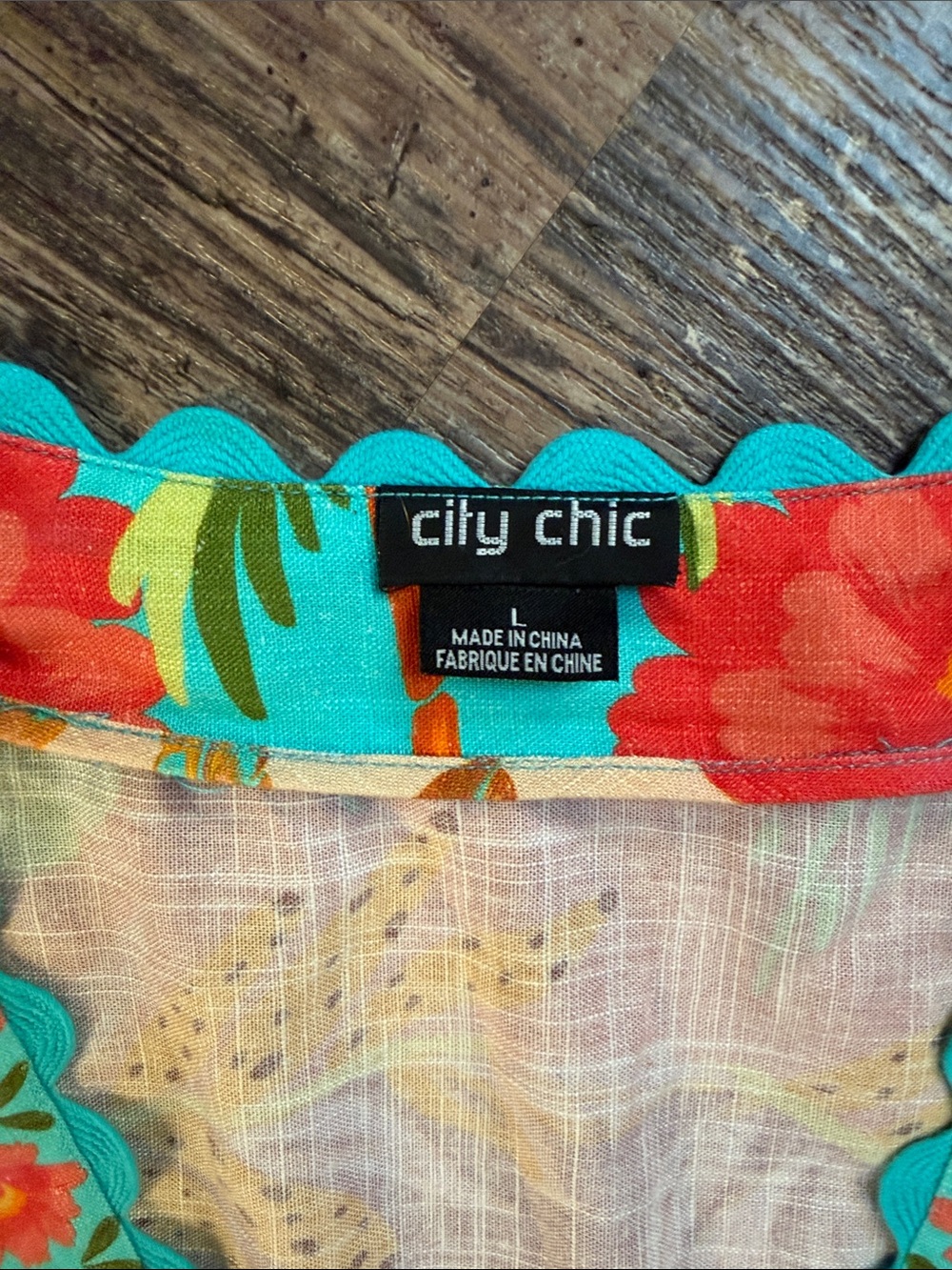 CITY CHIC Plus Size Cabana Mini Placement Dress Size Large 20 - Picture 3 of 4